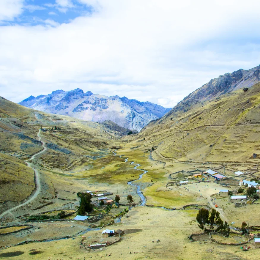 Lares-Trek-To-Machupicchu-Pumadventures