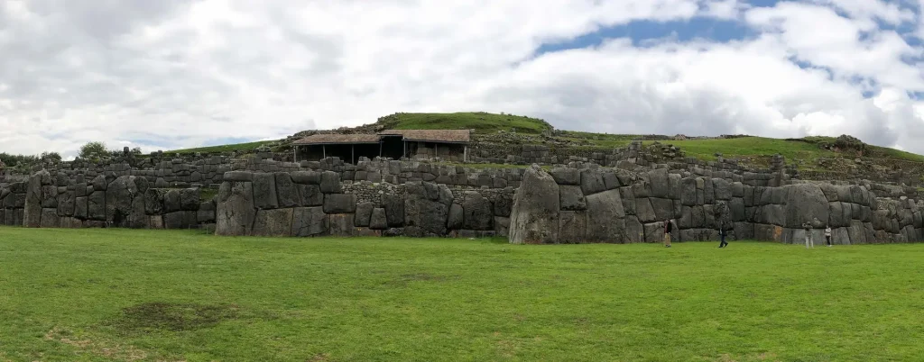 saqsayhuaman inca peru cusco