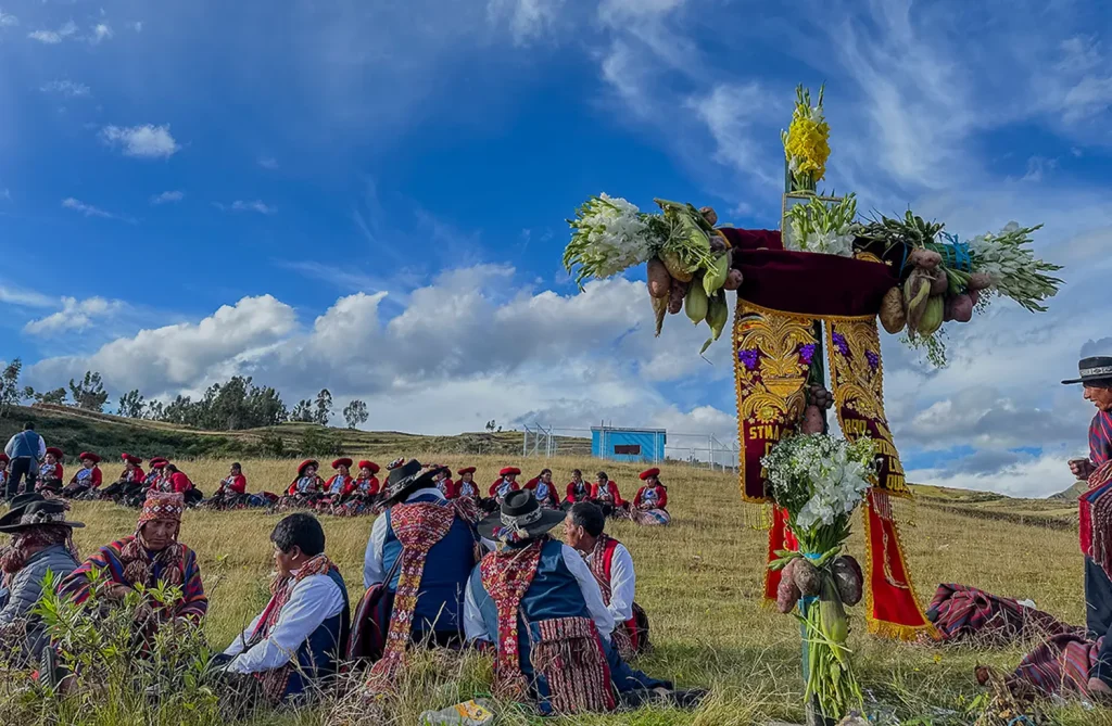 May Cruz Velacuy (Festival of the Cross)